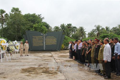 Вьетнамская диаспора в Лаосе отметила День инвалидов войны и павших фронтовиков